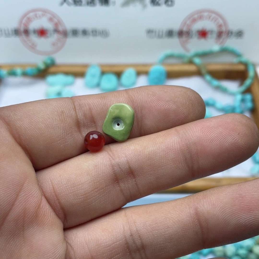 南红玛瑙未镶嵌颈饰308