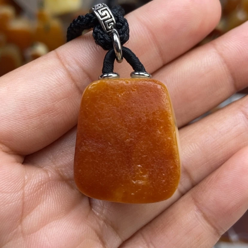 【闪购商品】琥珀颈饰未镶嵌