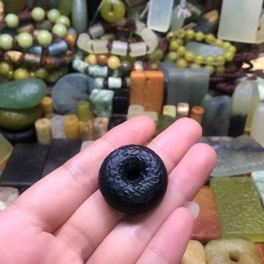 岫玉未镶嵌吊坠岫