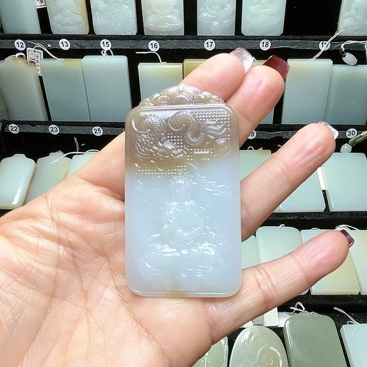 和田玉颈饰未镶嵌春*