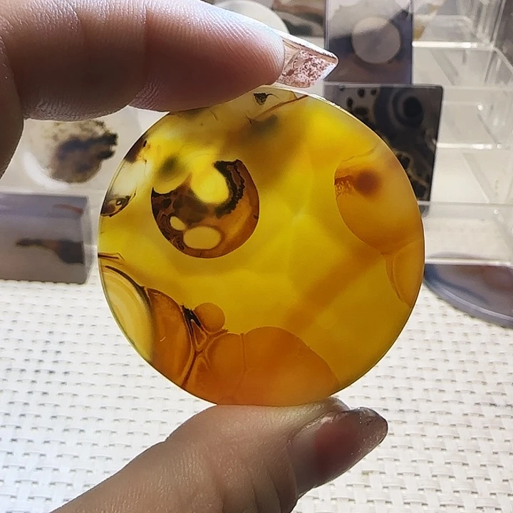 玛瑙/玉髓未镶嵌珠宝奇石