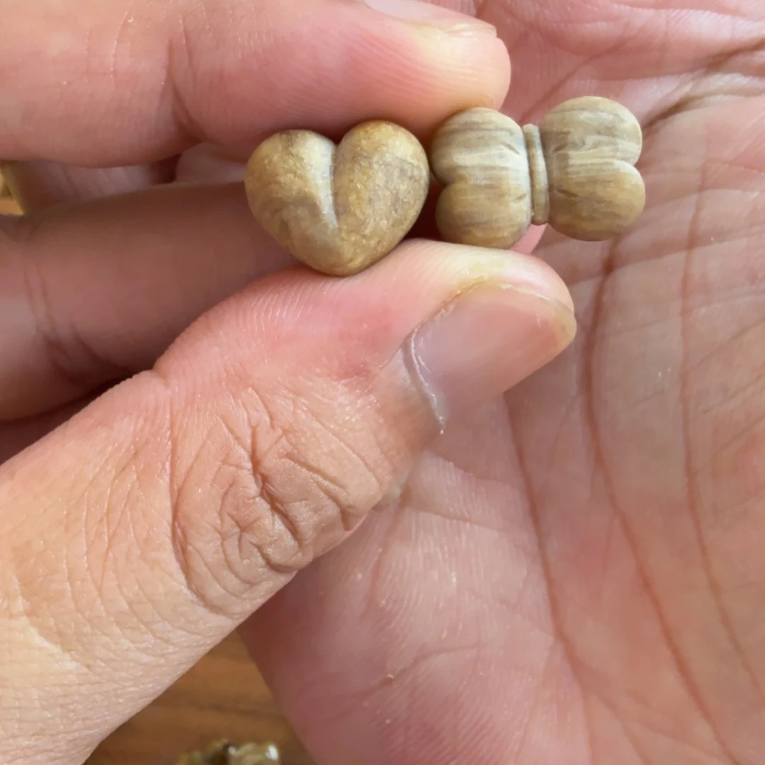 奢***理未镶嵌琥珀珠宝奇石天然琥珀蜜蜡