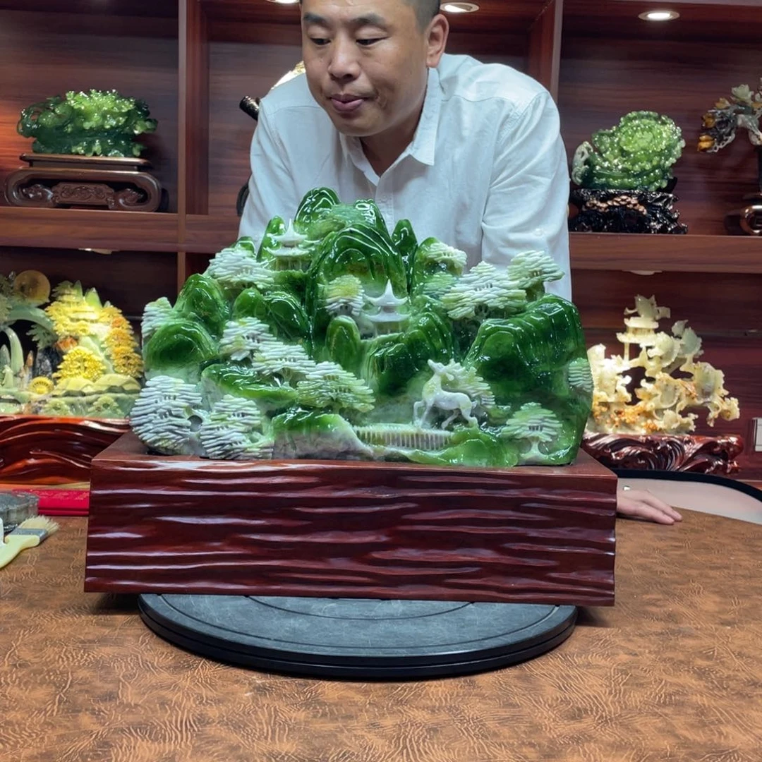 K***T玉手工雕刻岫玉家居摆件