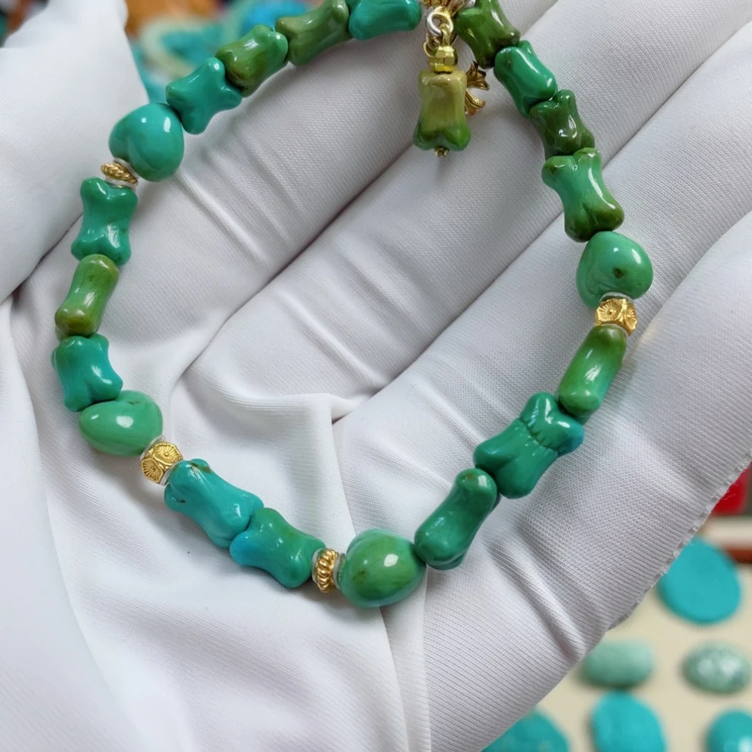 绿松石未镶嵌珠宝奇石