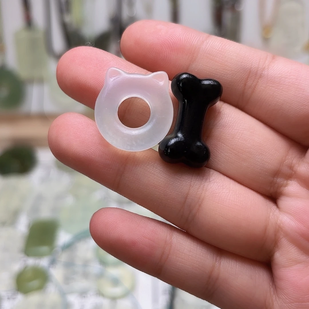 蛇纹石玉合金颈饰