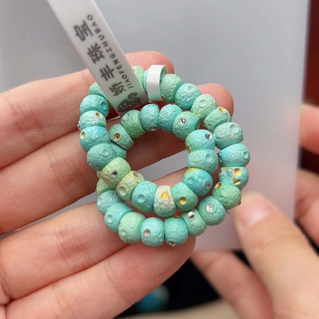 未镶嵌绿松石珠宝奇石