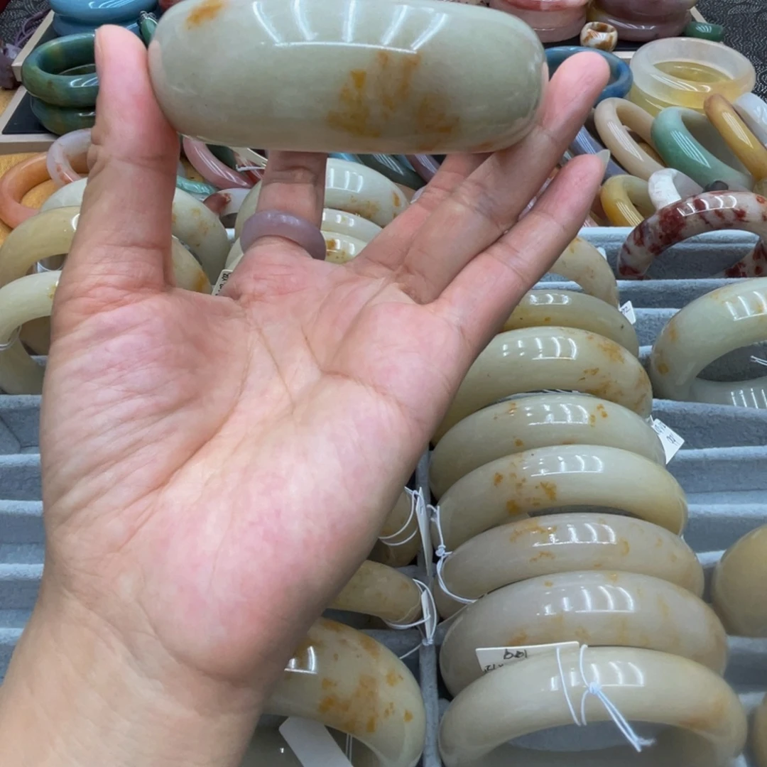 石英质玉未镶嵌圈口60