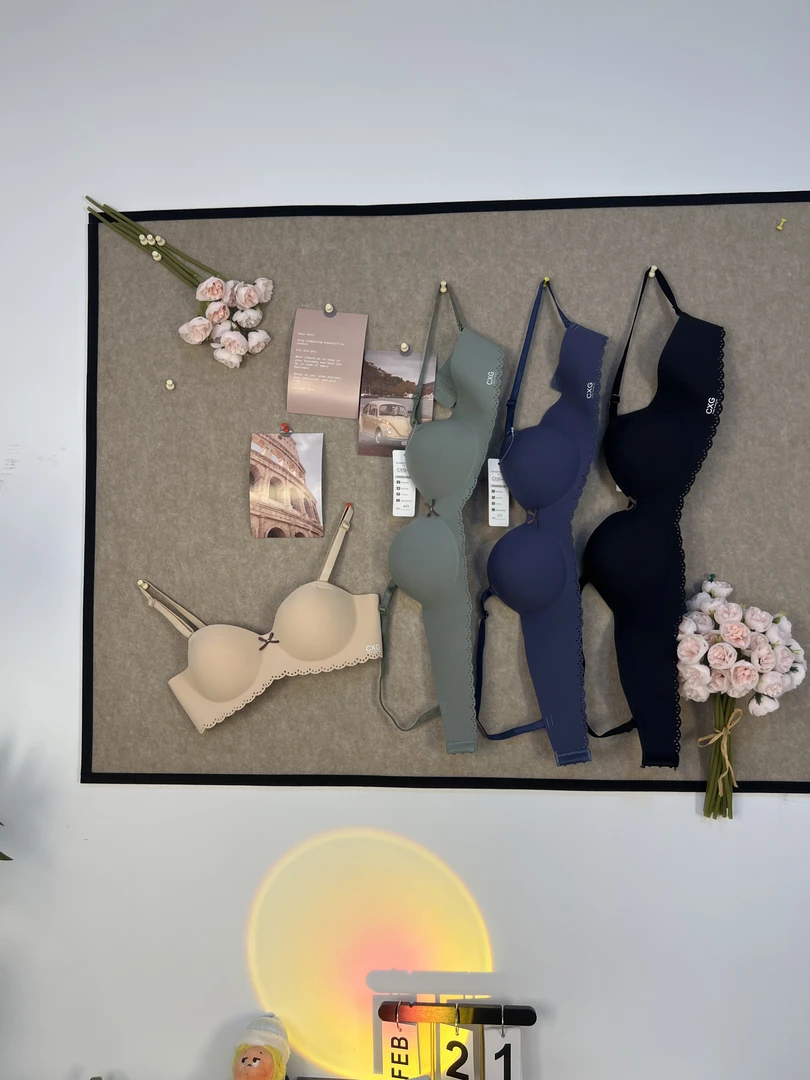 小小胸聚拢显大轻薄款蕾丝调整形透气舒适女士内衣文胸