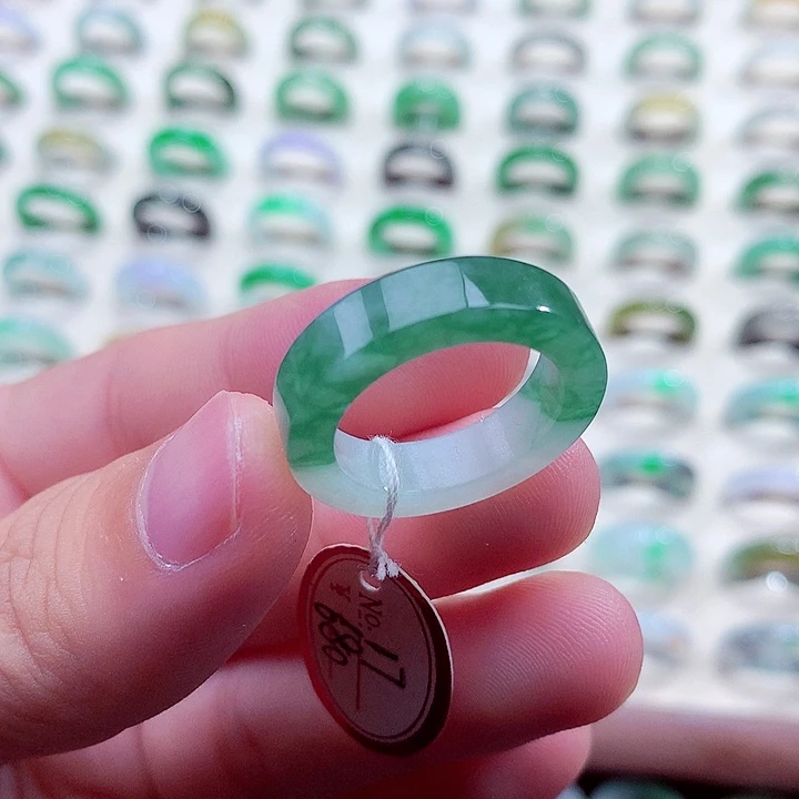 翡翠未镶嵌戒指17号