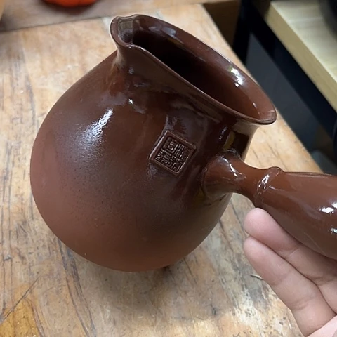 微瑕，烧水壶，约800毫升红
