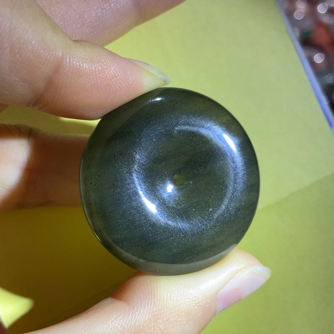 石英质玉未镶嵌颈饰