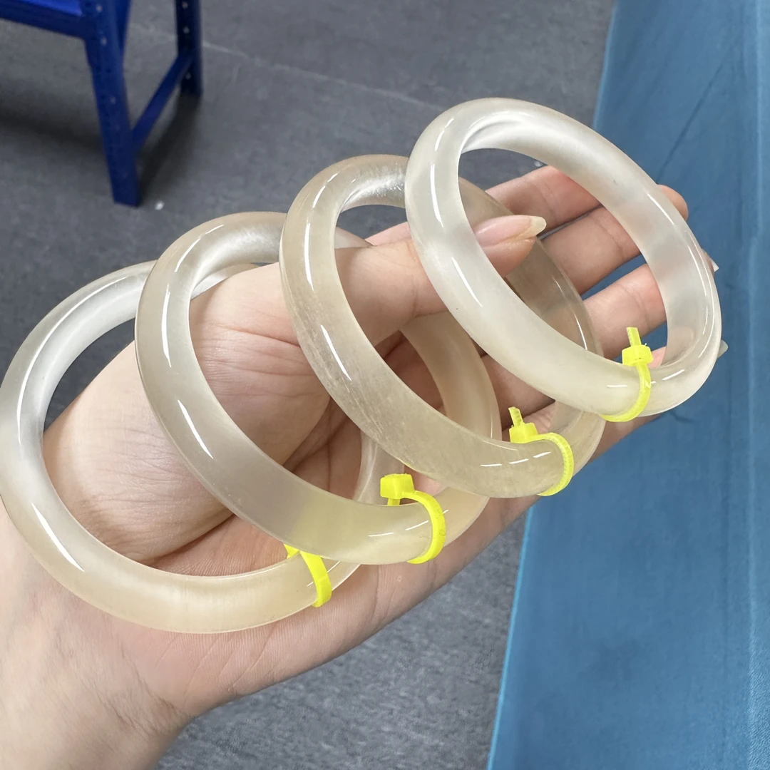 小帅的珠宝仓—精美香槟金正宽手镯多样性发一