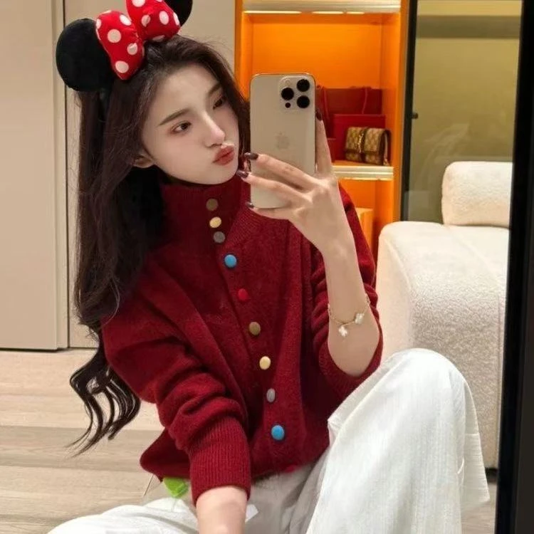 超好看彩色纽扣半高领针织开衫春秋季新款外套洋气减龄长袖上衣女