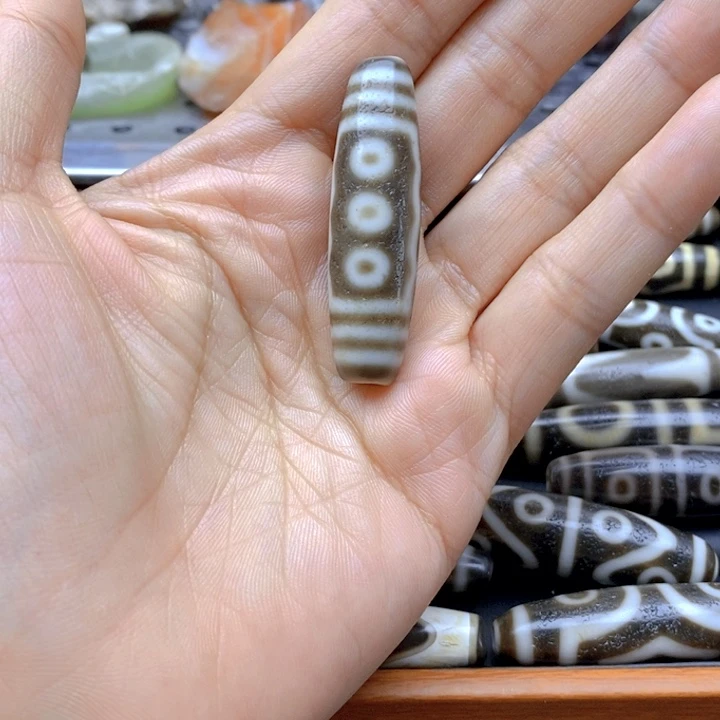 合金颈饰玛瑙/玉髓爱***?