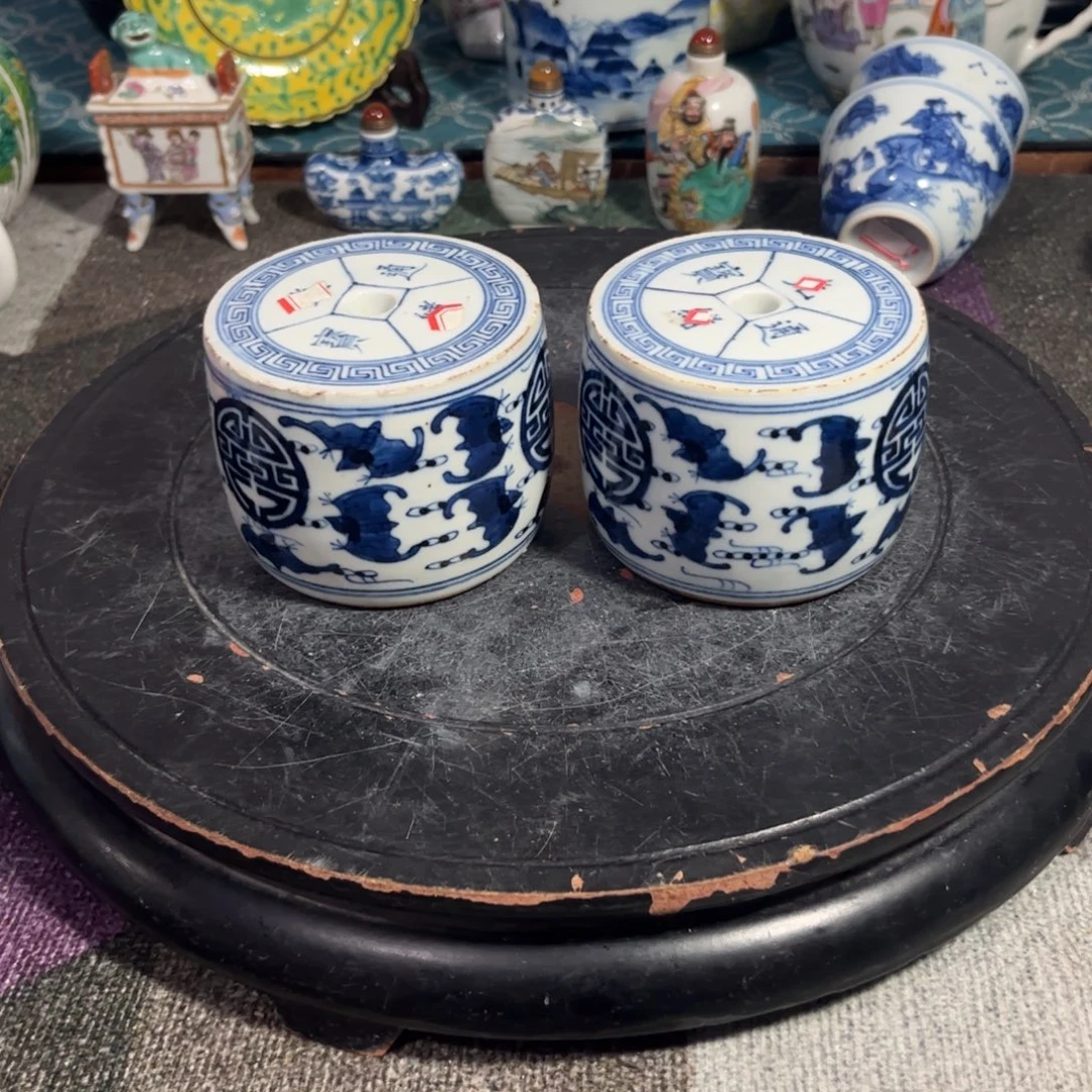 青花五福捧寿烛台一对