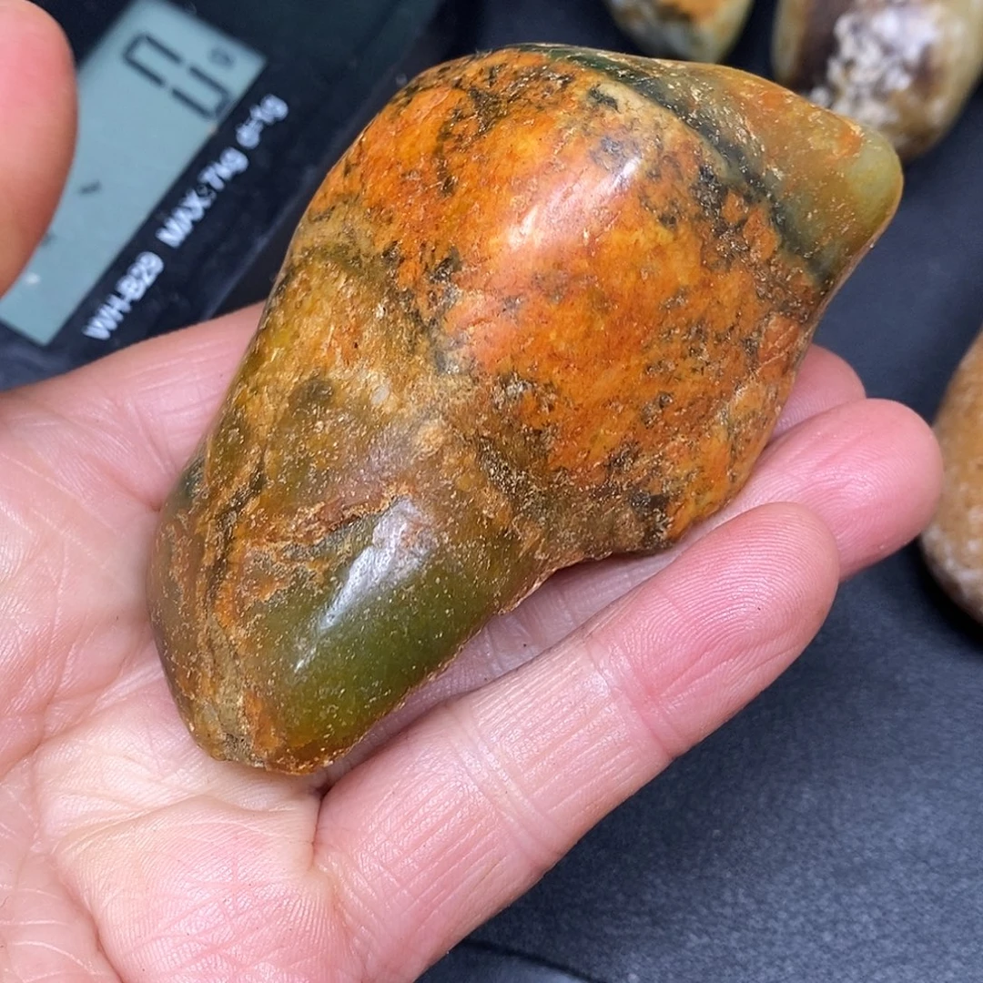 和田玉未镶嵌珠宝奇石