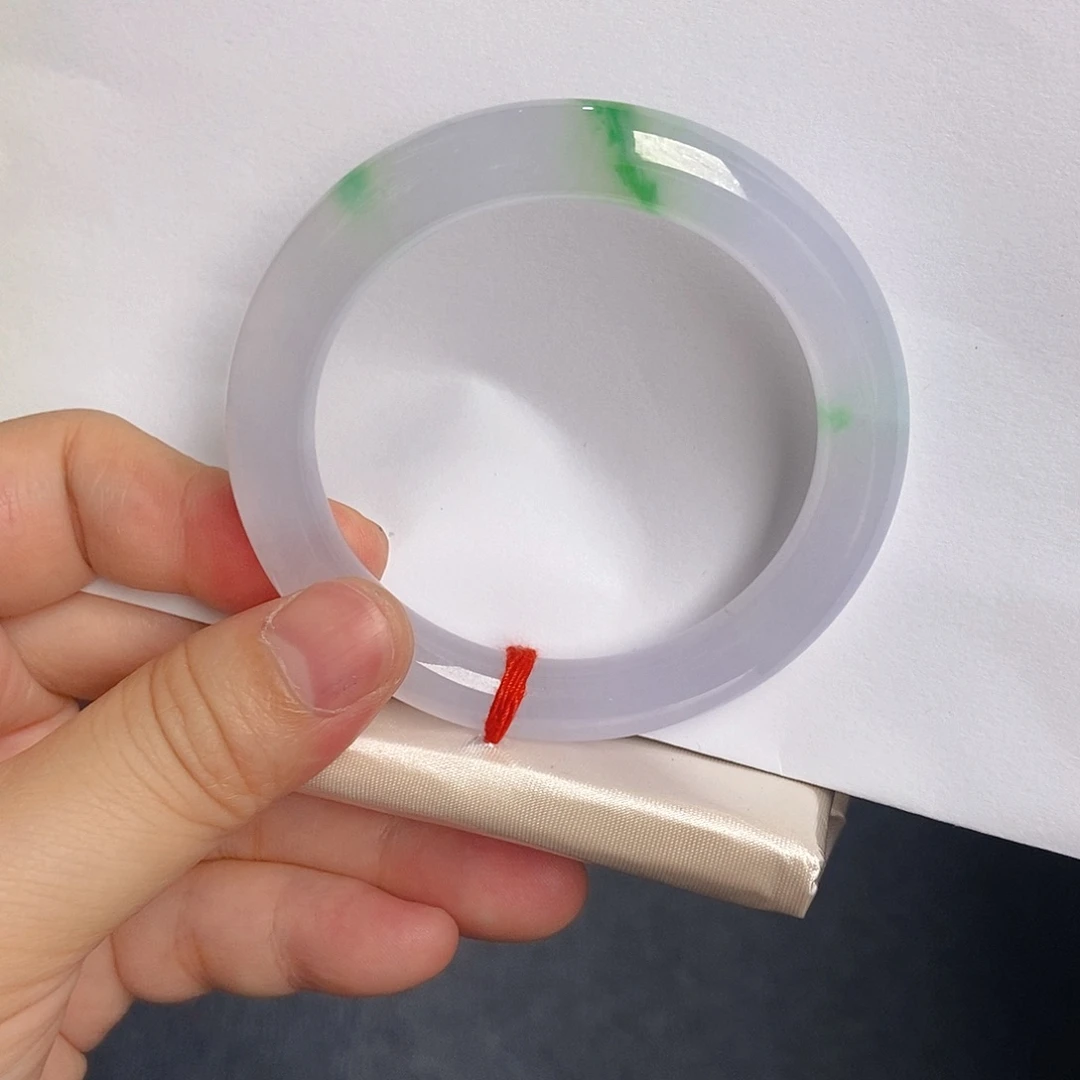 翡翠手镯未镶嵌53圆