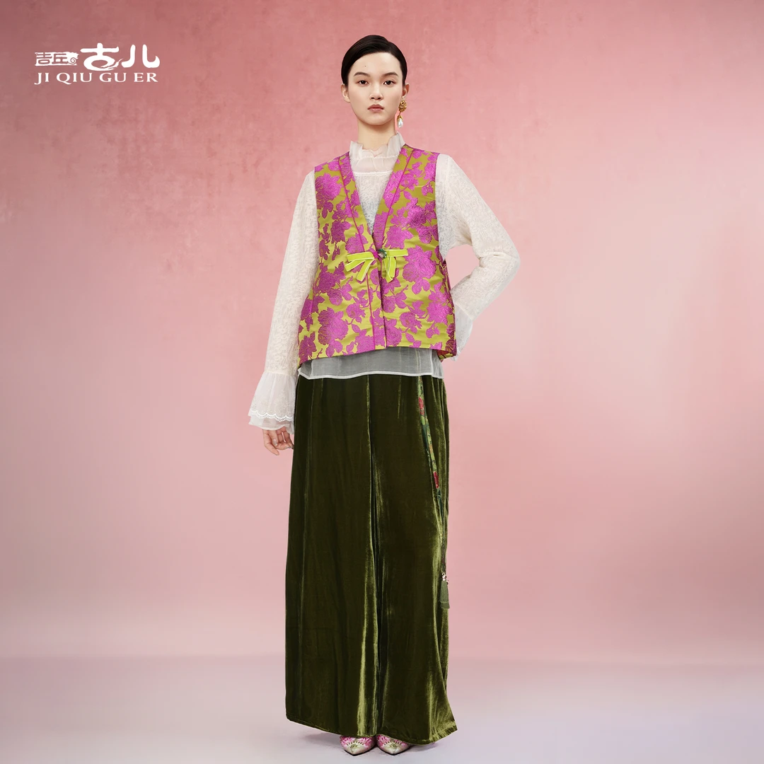 吉丘古儿缎面提花重工马甲中式V领无袖花苞廓形马夹女G253Y021-1