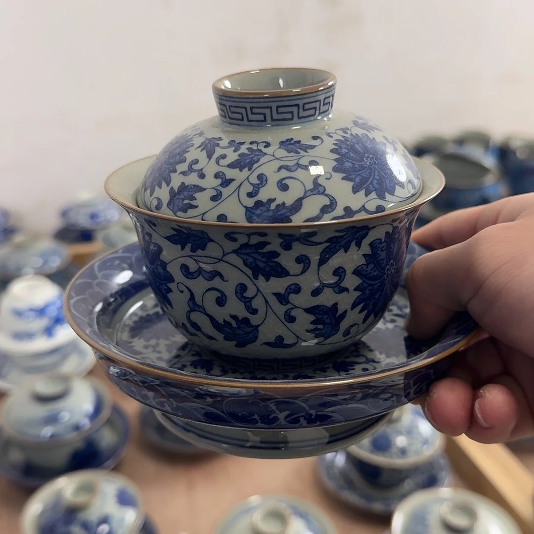 缠枝莲大高足壶茶盖碗