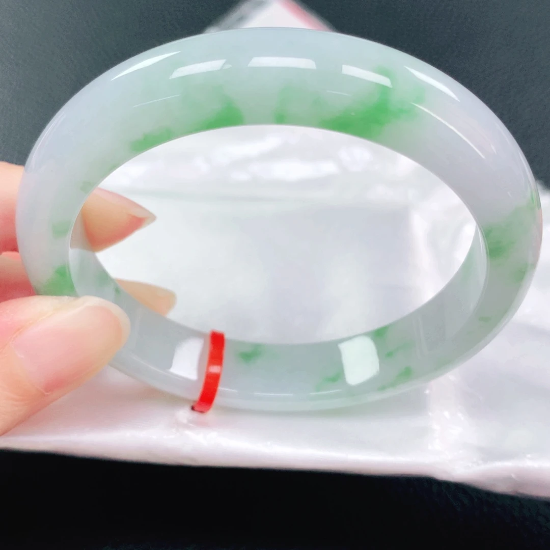 翡翠未镶嵌手镯56圈