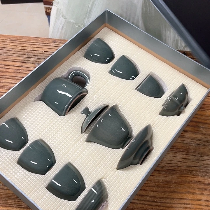 孤品茶具套装等。
