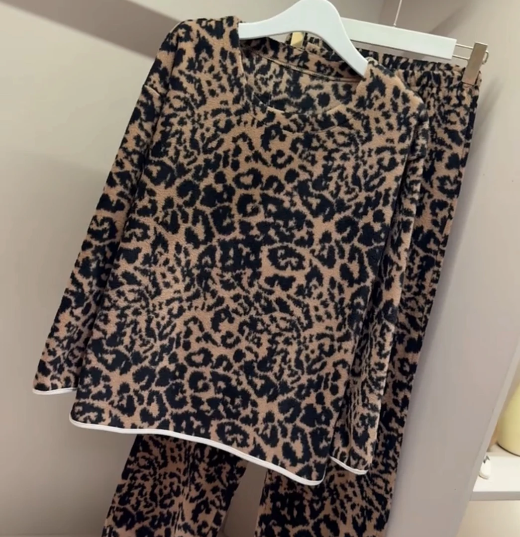 亲肤圆领衣服裤子家居服两件套【实物微色差】