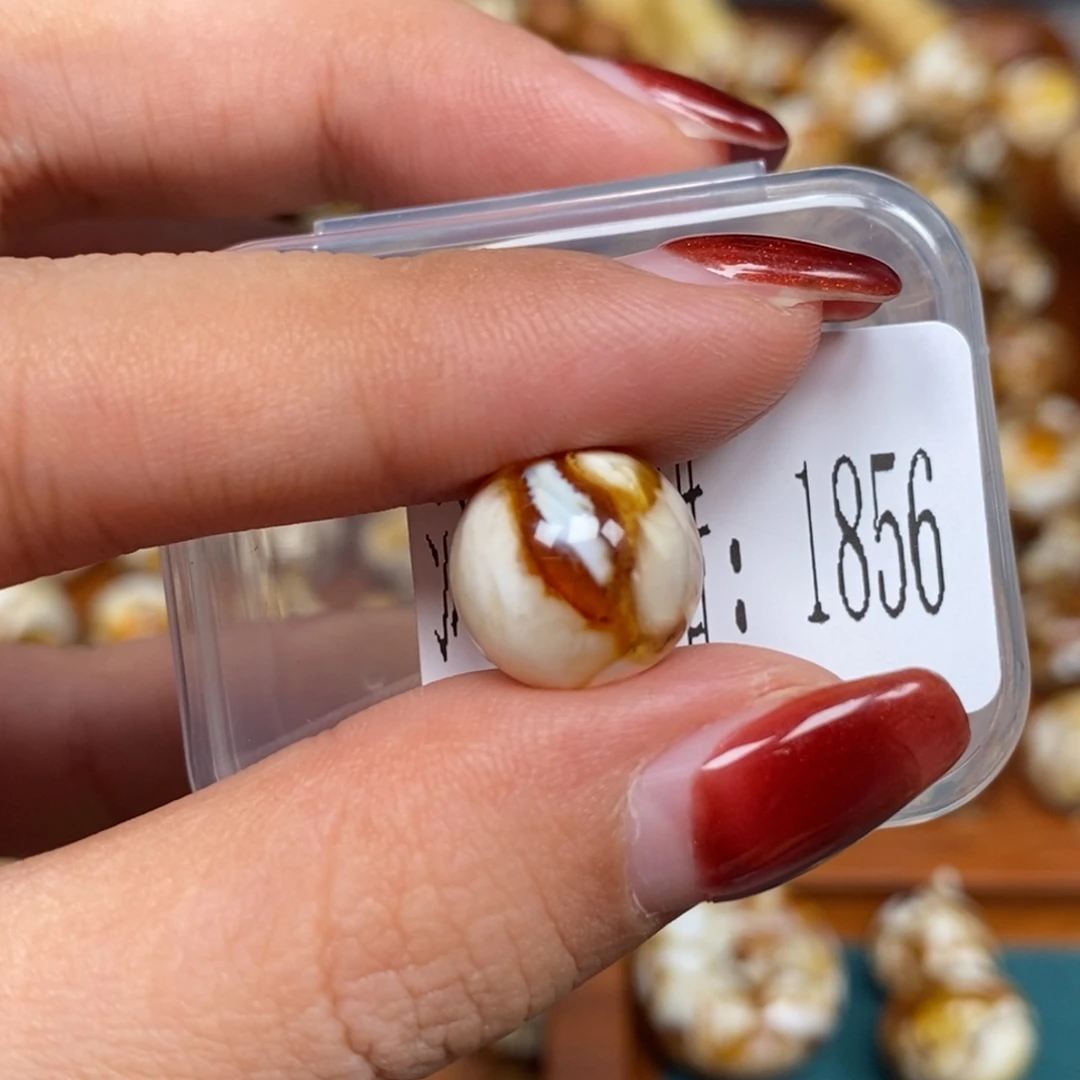 把件猴头核桃沁色圆珠老型1856