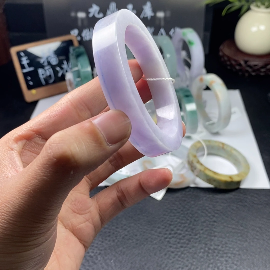 未镶嵌手镯定制翡翠