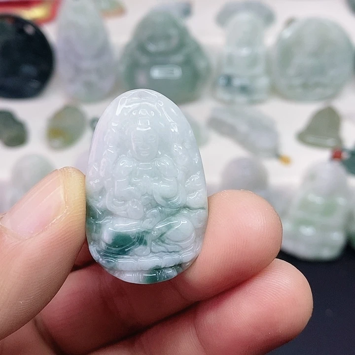 翡翠未镶嵌颈饰吊坠