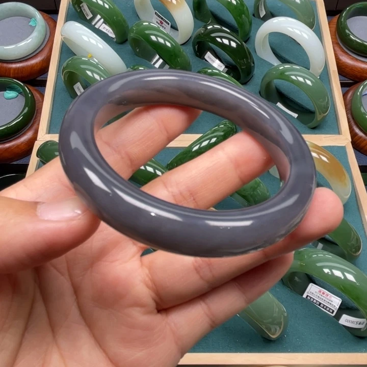 未镶嵌手镯和田玉5657