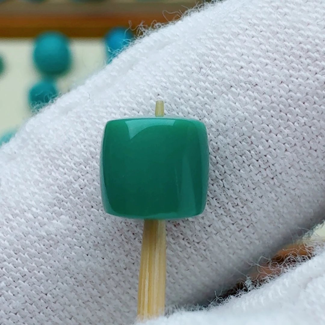 绿松石未镶嵌直切6.5