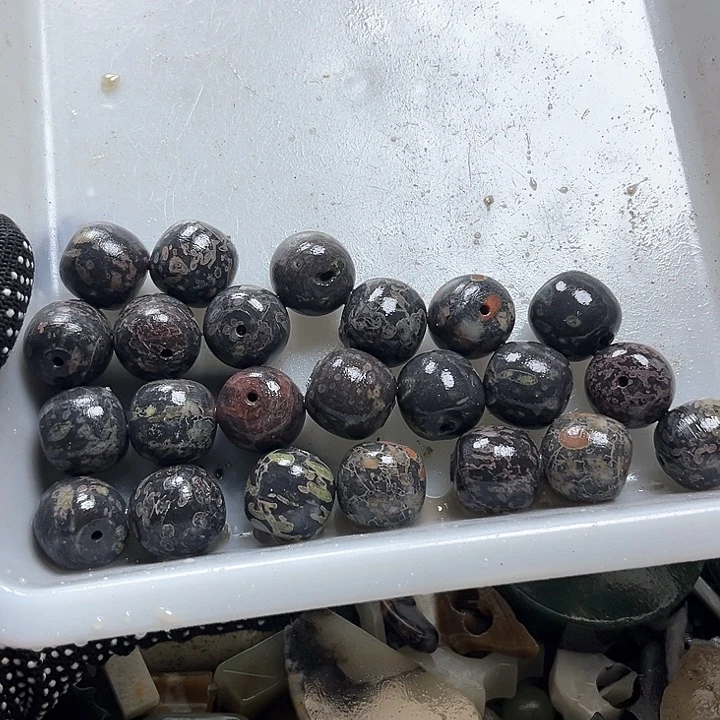 和田玉（糖玉）和田玉边角料9K金镶嵌實*