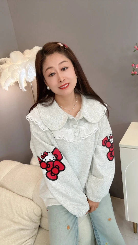 【伟伟专属】•KT猫 娃娃领减龄韩系卫衣