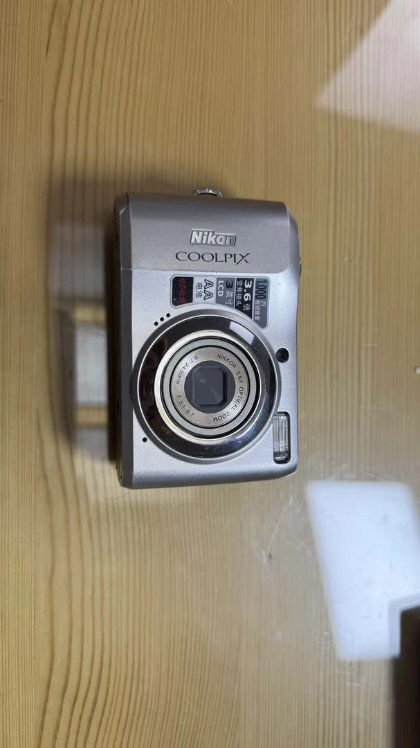 9新 Nikon/尼康 L20面包机数码相机 1000万像素 3.6倍光学变焦