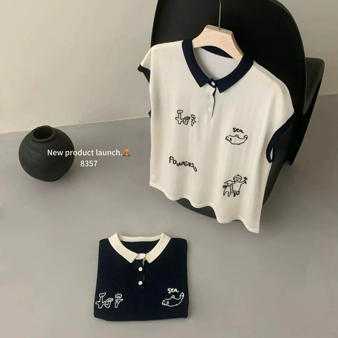 27898夏季新款设计感翻领刺绣针织衫（衣长55）