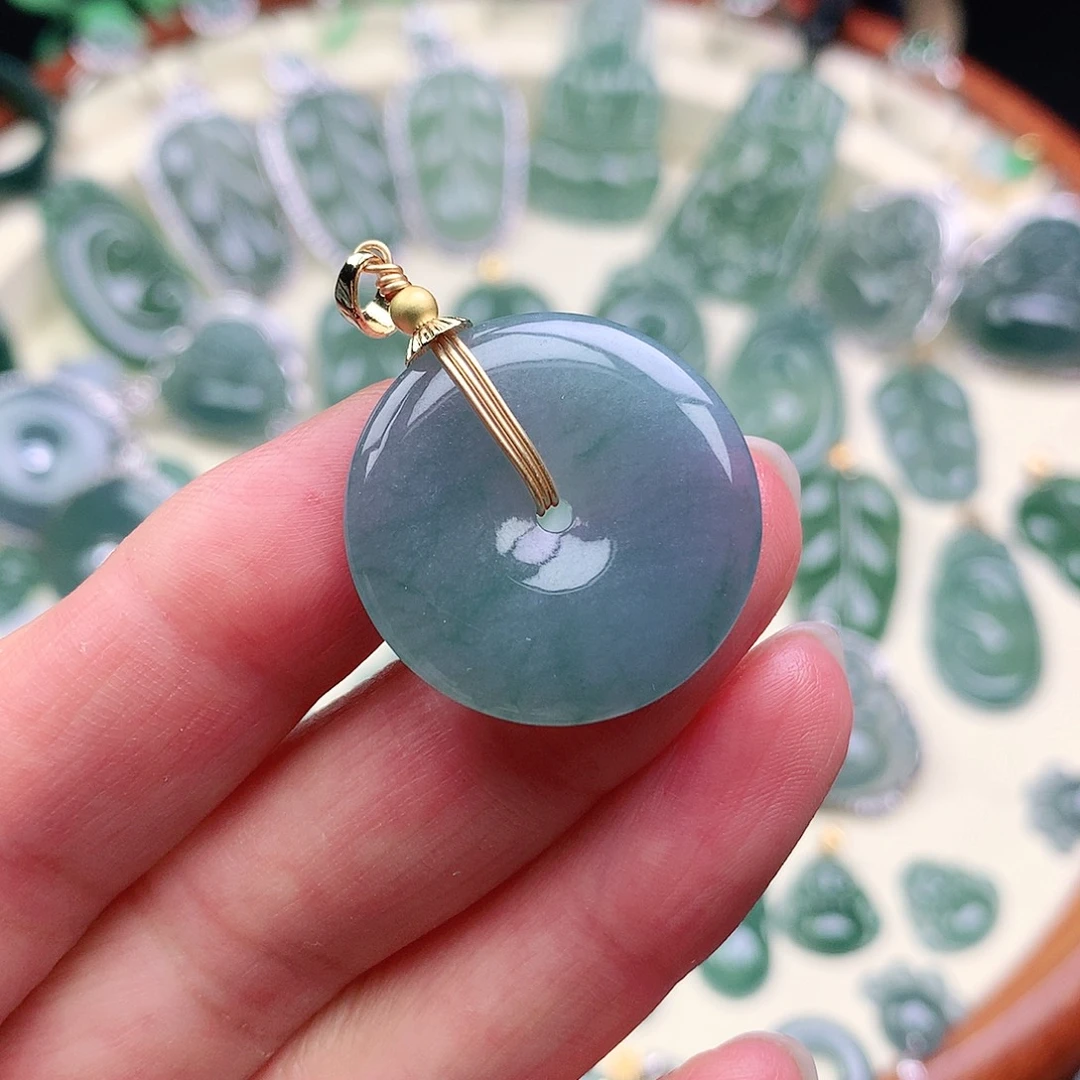 颈饰未镶嵌翡翠吊坠