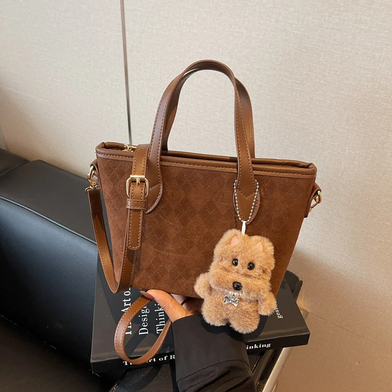 时尚菱格水桶包手提菜篮子包包女式复古秋冬新款高级感单肩斜挎包