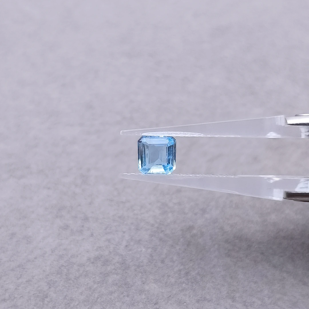 海蓝宝-0.75ct（01076829）0611