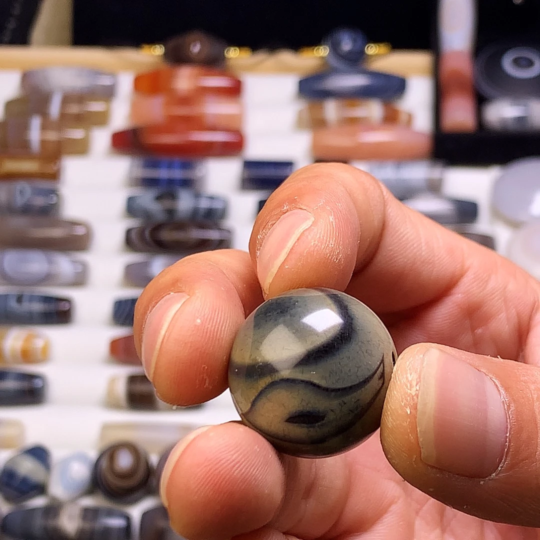 千***承玛瑙/玉髓未镶嵌颈饰