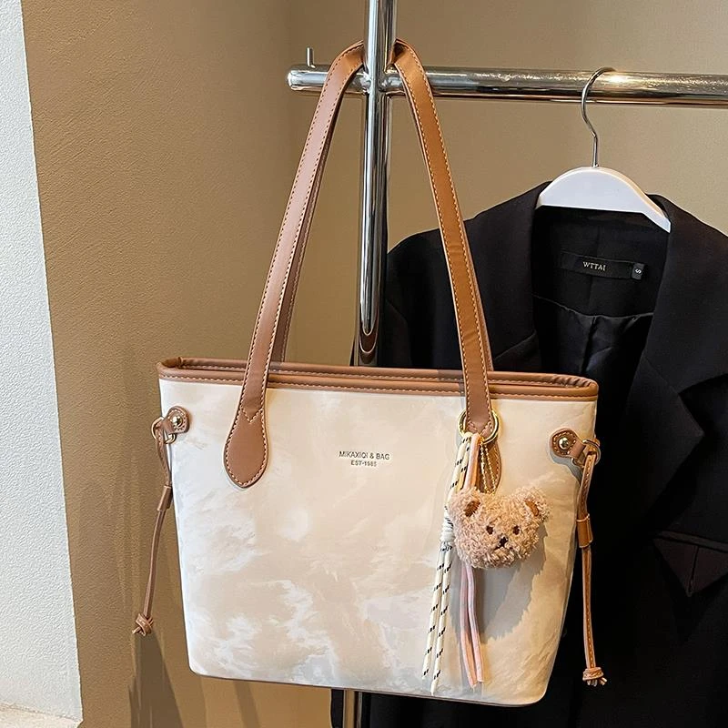 大容量包包女2025新款夏季百搭单肩腋下包休闲质感上班通勤托特包