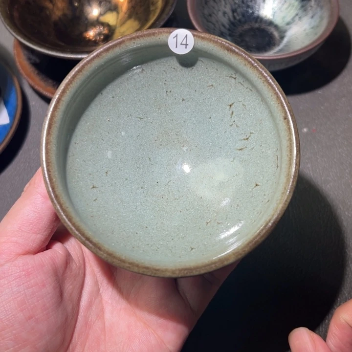 茶盏这个人就是他本人