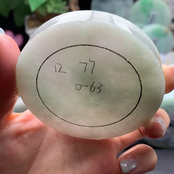 未镶嵌手镯定制翡翠