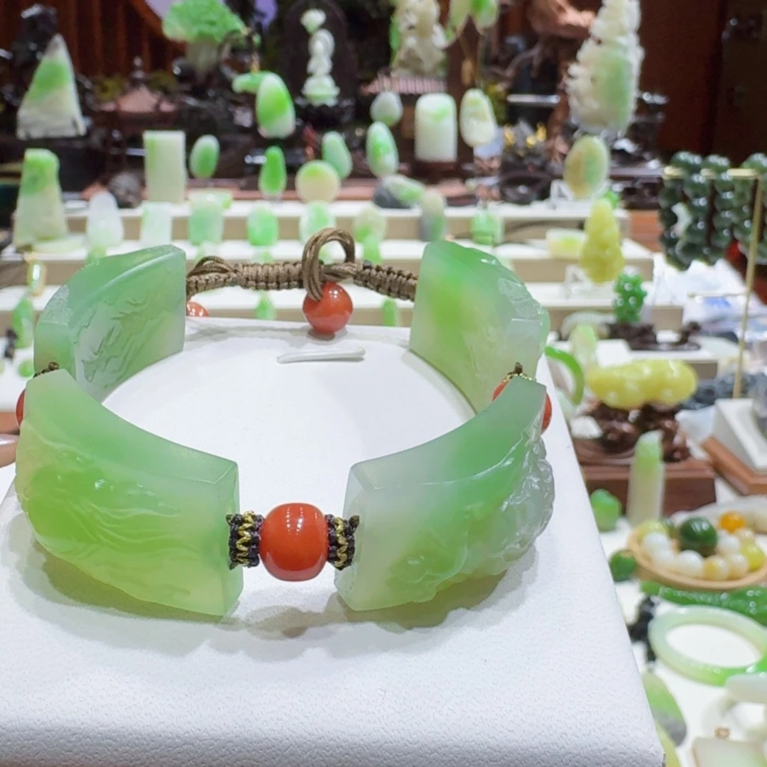 和田玉（翠青玉）未镶嵌挂件翠青四灵