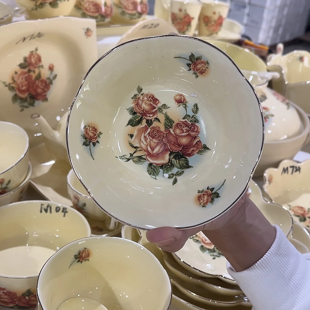 星博汇陶瓷有限公司2个