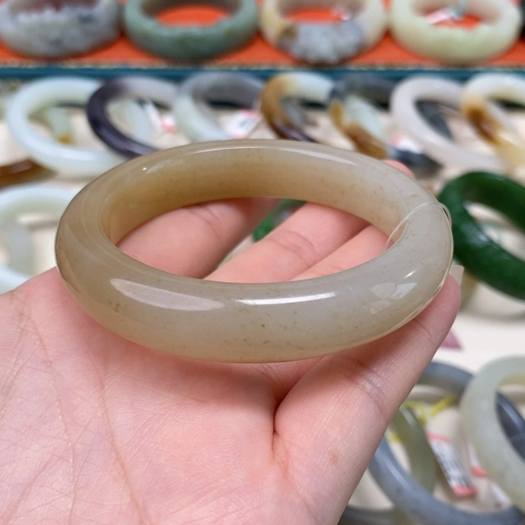 和田玉手镯未镶嵌54.8