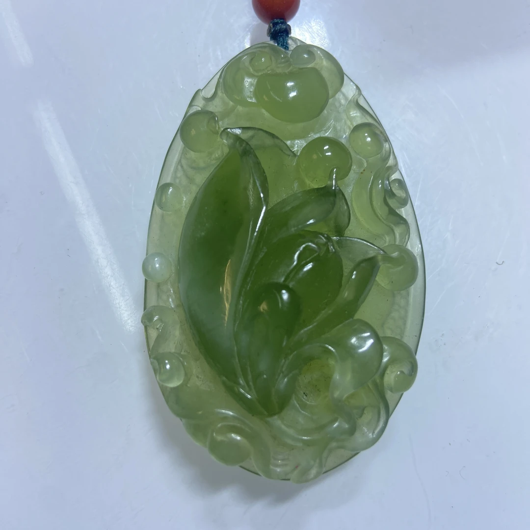 岫玉玉兰花立体手工精雕挂件时尚仿古女款菠菜绿