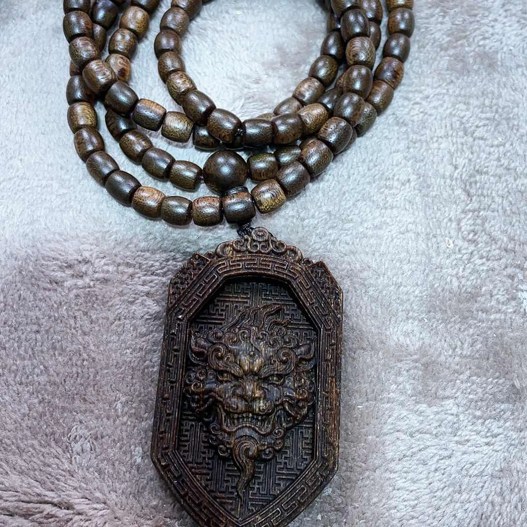 【闪购商品】沉香手串在**方越南芽庄绿奇楠沉香