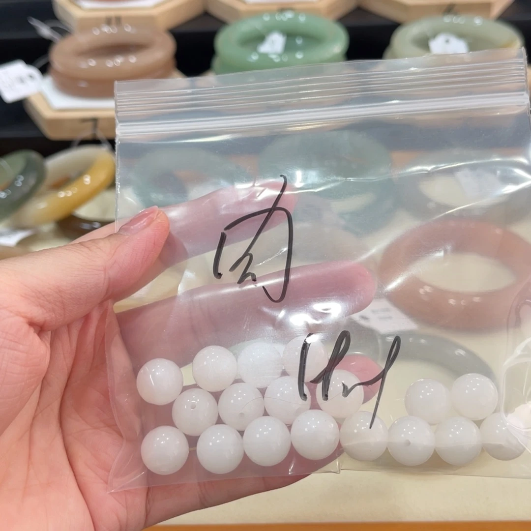 未镶嵌手镯石英质玉钮***肉