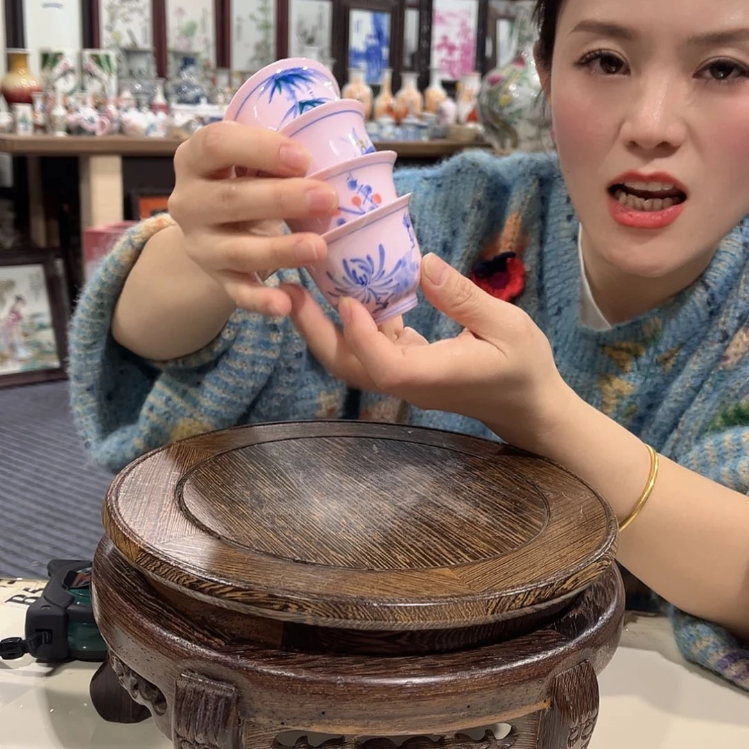 摆件陶瓷/////景德镇陶瓷瓷器。////4个。