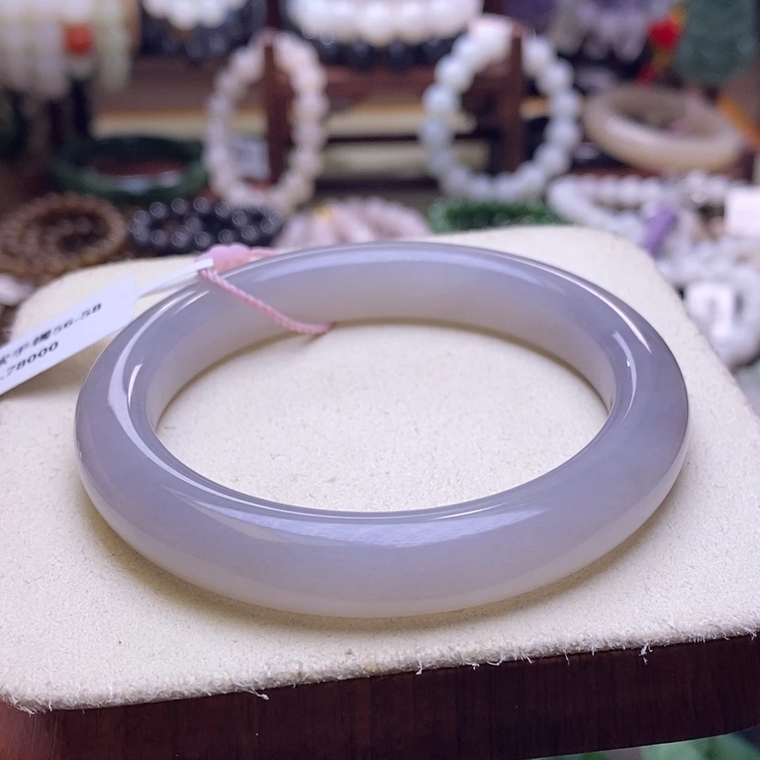 颈饰未镶嵌和田玉烟紫香芋紫手镯57.4圈口